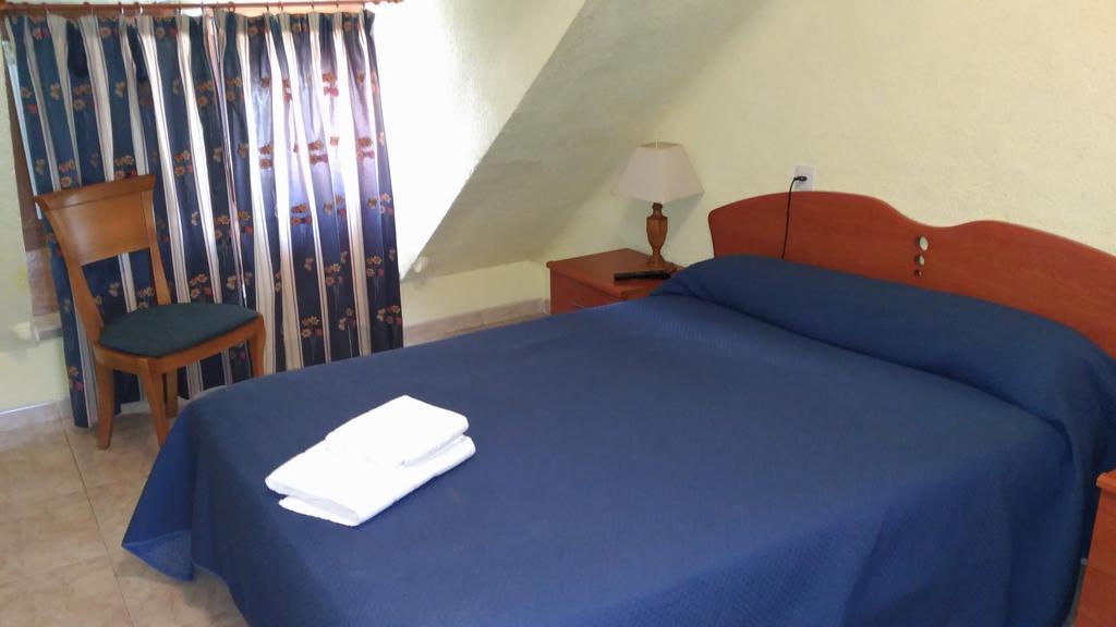 Hostal Aribel Longinos Cercedilla Exterior foto