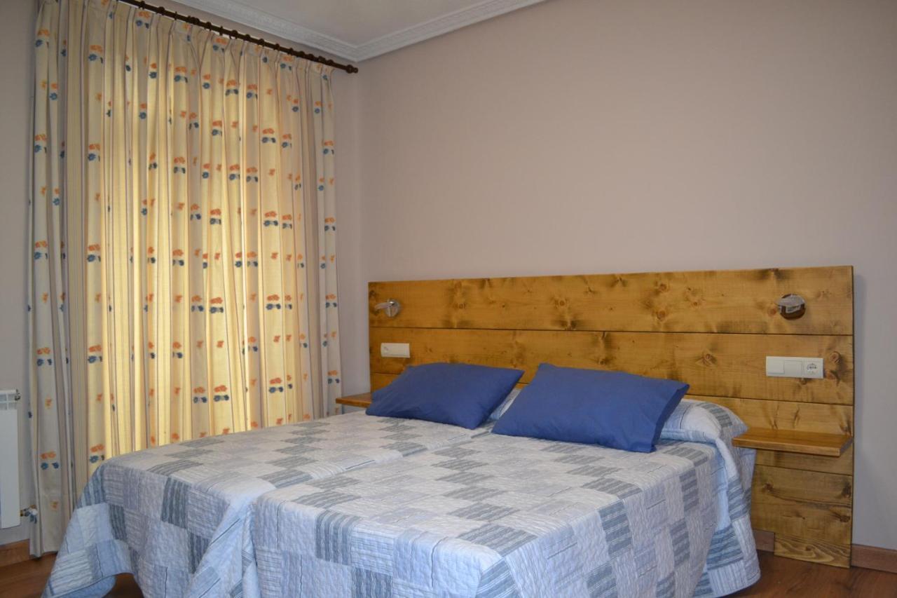 Hostal Aribel Longinos Cercedilla Exterior foto